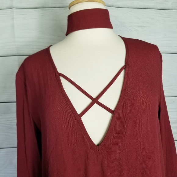 OLIVACEOUS Womens Burgundy Long Sleeve Blouse NWT - Picture 2 of 7